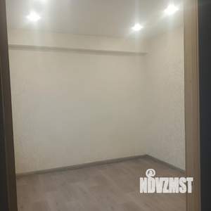 4-к квартира, вторичка, 60м2, 5/5 этаж