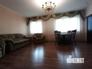 4-к квартира, вторичка, 137м2, 8/17 этаж