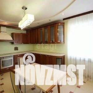 3-к квартира, вторичка, 260м2, 7/9 этаж