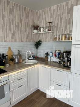 2-к квартира, вторичка, 63м2, 9/17 этаж