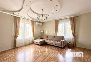 3-к квартира, вторичка, 130м2, 3/9 этаж