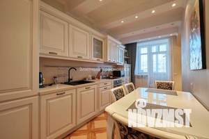 4-к квартира, вторичка, 145м2, 2/4 этаж