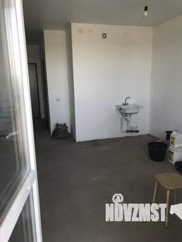 Студия квартира, вторичка, 32м2, 13/18 этаж