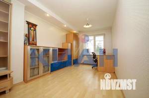 4-к квартира, вторичка, 101м2, 3/9 этаж