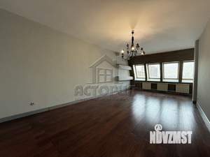 3-к квартира, вторичка, 102м2, 7/7 этаж