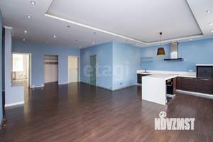 4-к квартира, вторичка, 143м2, 3/8 этаж