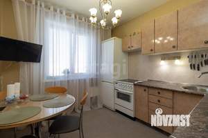 4-к квартира, вторичка, 82м2, 8/10 этаж