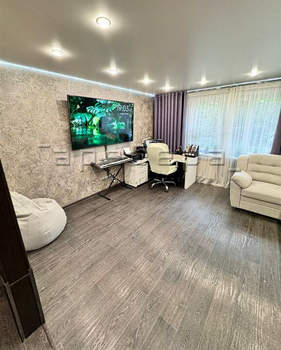 3-к квартира, вторичка, 64м2, 1/9 этаж