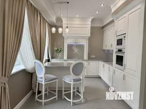 4-к квартира, вторичка, 154м2, 3/7 этаж