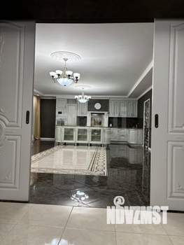 3-к квартира, вторичка, 121м2, 10/10 этаж