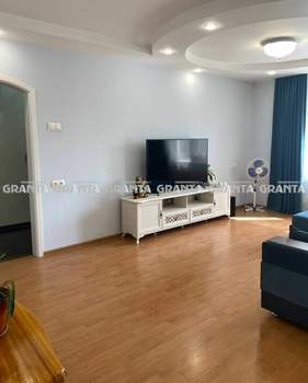 4-к квартира, вторичка, 81м2, 2/10 этаж