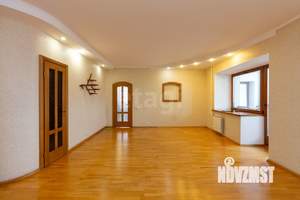 2-к квартира, вторичка, 73м2, 10/10 этаж