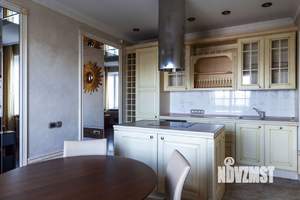 4-к квартира, вторичка, 147м2, 6/9 этаж