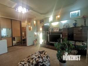 4-к квартира, вторичка, 82м2, 1/10 этаж