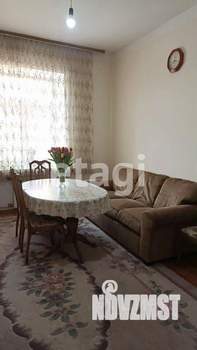 4-к квартира, вторичка, 108м2, 4/4 этаж