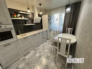 2-к квартира, вторичка, 54м2, 1/10 этаж