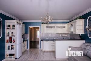 4-к квартира, вторичка, 132м2, 7/8 этаж