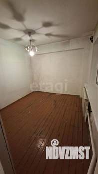 4-к квартира, вторичка, 58м2, 5/5 этаж