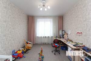 4-к квартира, вторичка, 117м2, 2/4 этаж