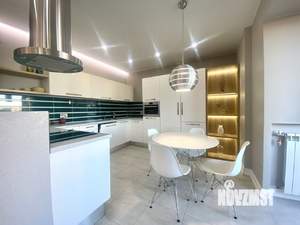 3-к квартира, вторичка, 110м2, 11/16 этаж