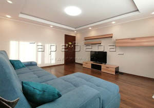 2-к квартира, вторичка, 61м2, 6/17 этаж