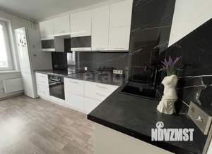 2-к квартира, вторичка, 63м2, 14/17 этаж