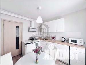 2-к квартира, вторичка, 57м2, 10/17 этаж