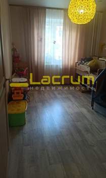 4-к квартира, вторичка, 93м2, 4/8 этаж