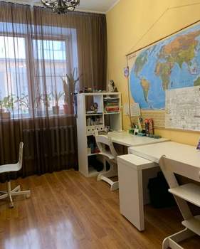 4-к квартира, вторичка, 116м2, 2/5 этаж