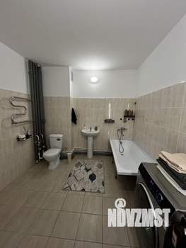 2-к квартира, вторичка, 62м2, 1/17 этаж