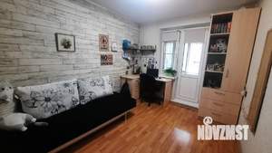 4-к квартира, вторичка, 82м2, 1/10 этаж