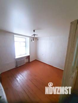 2-к квартира, вторичка, 52м2, 1/4 этаж