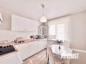 2-к квартира, вторичка, 57м2, 10/17 этаж