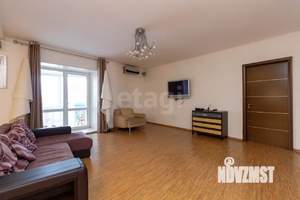 3-к квартира, вторичка, 100м2, 2/10 этаж