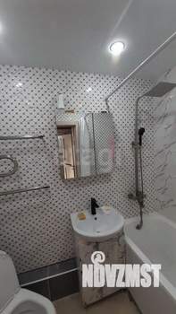 2-к квартира, вторичка, 42м2, 8/9 этаж