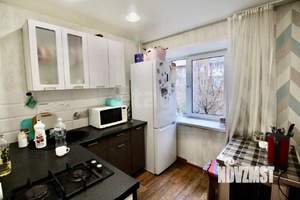 2-к квартира, вторичка, 43м2, 3/5 этаж