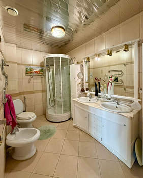 5-к квартира, вторичка, 262м2, 9/9 этаж