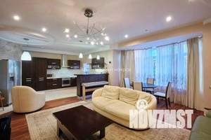 5-к квартира, вторичка, 179м2, 1/7 этаж