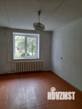 3-к квартира, вторичка, 58м2, 1/9 этаж