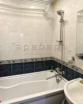 4-к квартира, вторичка, 82м2, 5/10 этаж